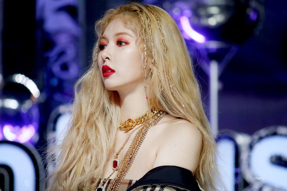 Хена болеет часто, но это же не повод ей уходить со цены! Фото взято из интернета.