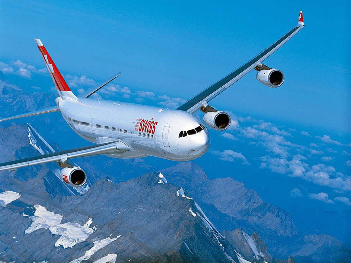 Полет лайнера. Airbus a340 Аэрофлот. Обои самолет. Пассажирский лайнер самолет. Гражданские пассажирские самолеты.