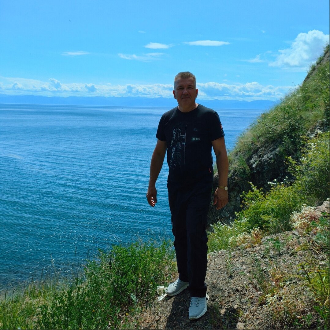 Андрей Донских. Бизнес-консультант, методолог обучения взрослых, разработчик линейки тренажеров Donskih Games. 