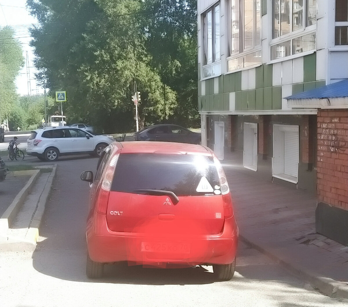 Куда звонить если загородили машину. Перегородили машину куда звонить. По машине помешивая в оппозиционные. Имеет ли право эвакуатор забрать машину если пришел хозяин. Документы в эвакуированной машине.