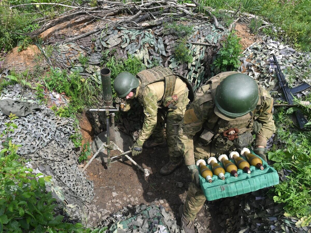    Боевая работа подразделений 1-й танковой армии Западной группы войск на Сватовском направлении© РИА Новости