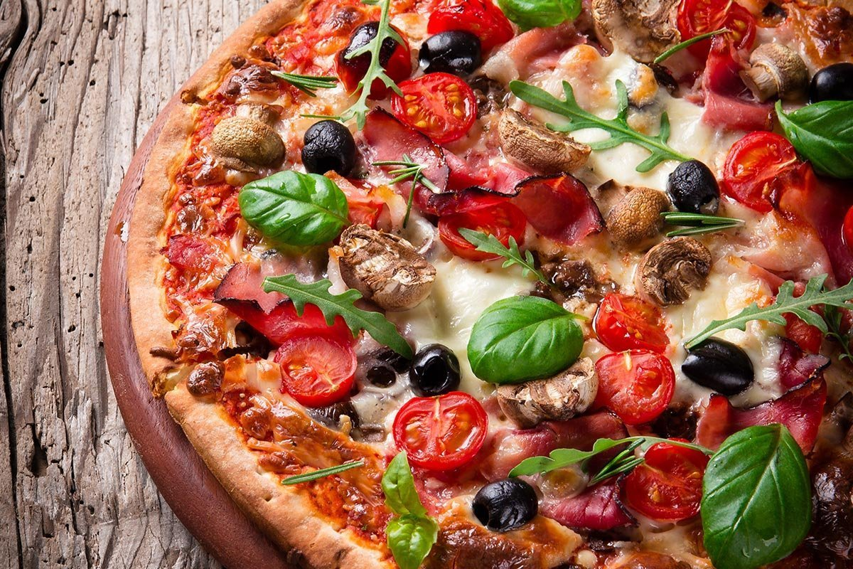 Original pizza. Итальянская пицца. Сочная пицца. Самая красивая пицца.