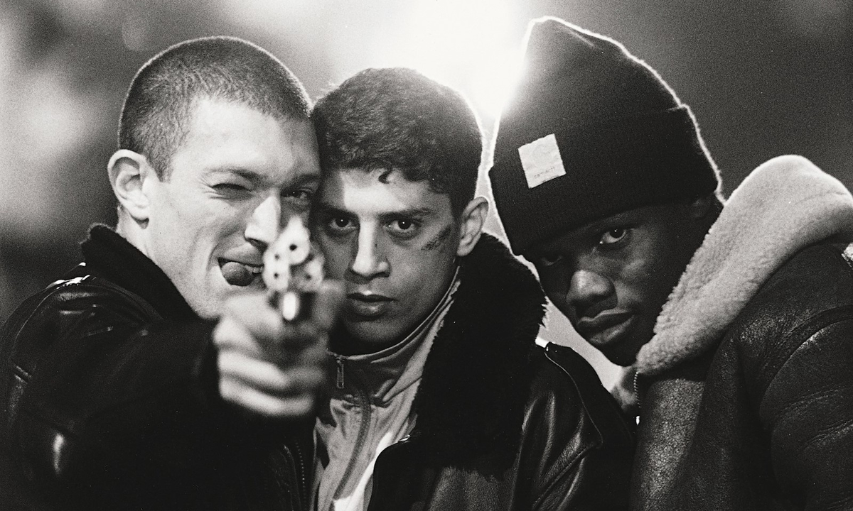 Кадр из фильма "Ненависть" (La Haine) 1995 год.
