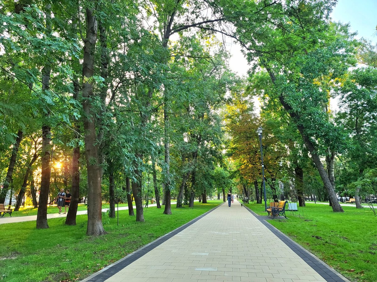 Бульвар ленина сквер. Сад имени Салавата Юлаева. Сад Салавата Юлаева Уфа. Парк имени Салавата Юлаева Стерлитамак. Парк имени Ленина Уфа.