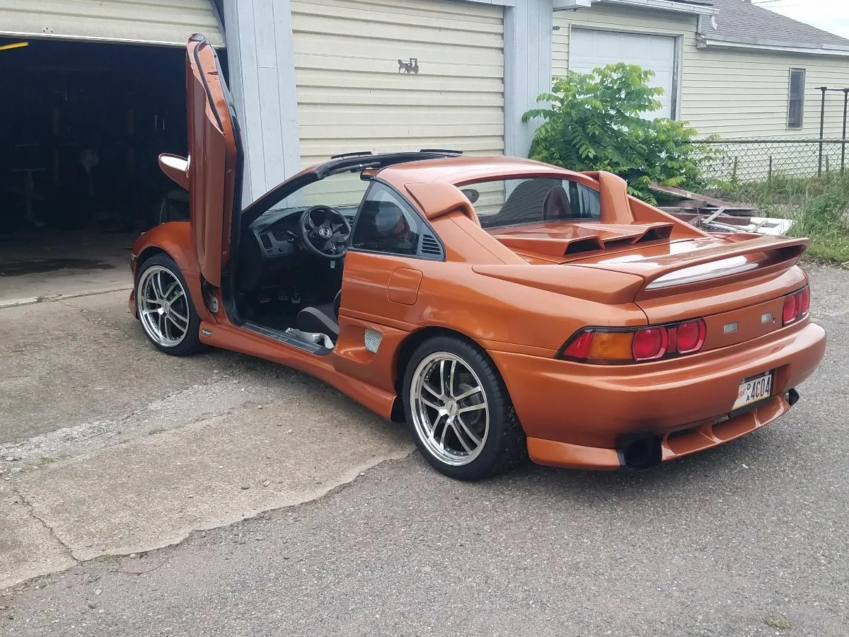 Toyota mr2 2