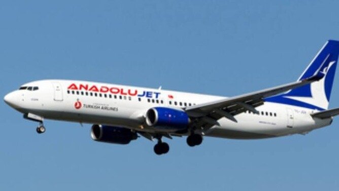     Боинг авиакомпании AnadoluJet (входит в группу «Турецкие авиалинии») выкатился за пределы взлетно-посадочной полосы в аэропорту Перми. На борту самолета было 174 пассажира. Никто не пострадал.