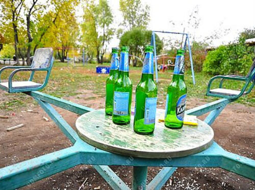 Детская площадка в г. Казань. Ее обыденное состояние 