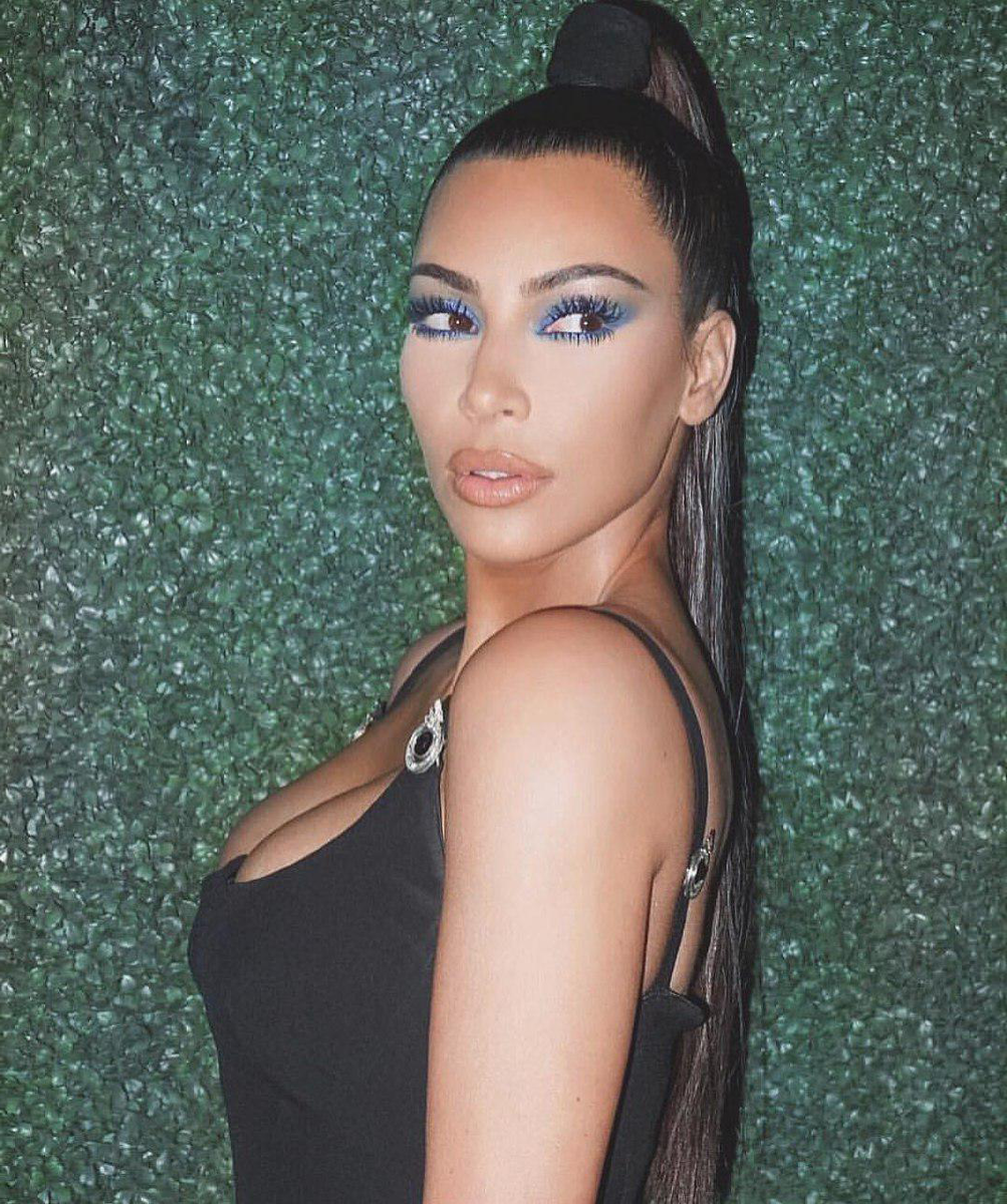 Фото - https://www.instagram.com/kimkardashian/                                                                                                                 