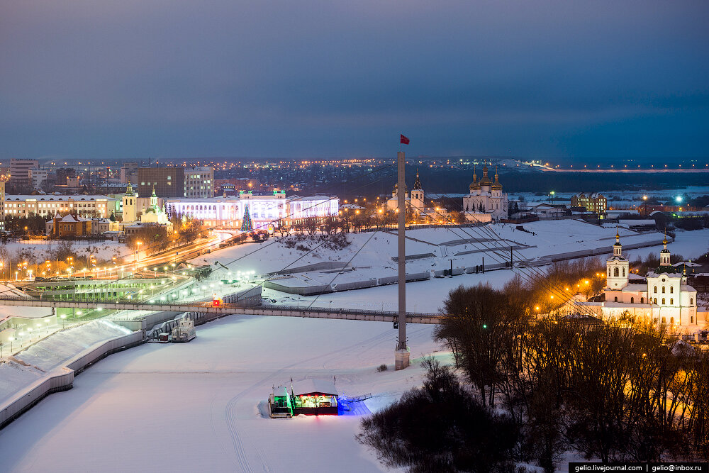 Tyumen. Тюмень столица Тюменской области. Набережная Тюмень зимой. Набережная Тюмень с высоты. Тюмень столица Сибири.