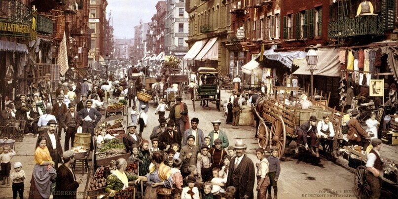 Mulberry Street, New York City, c. 1900 Source: Library of Congress