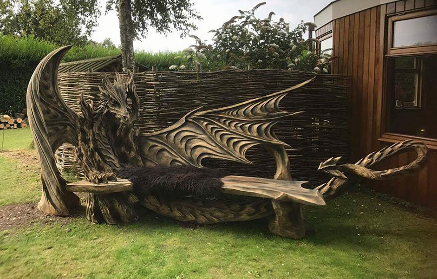 Голова дракона из дерева фото