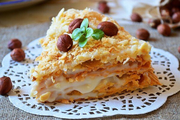 взято с сайта http://ivona.bigmir.net/cooking/recipes/458602-Tort--Napoleon-