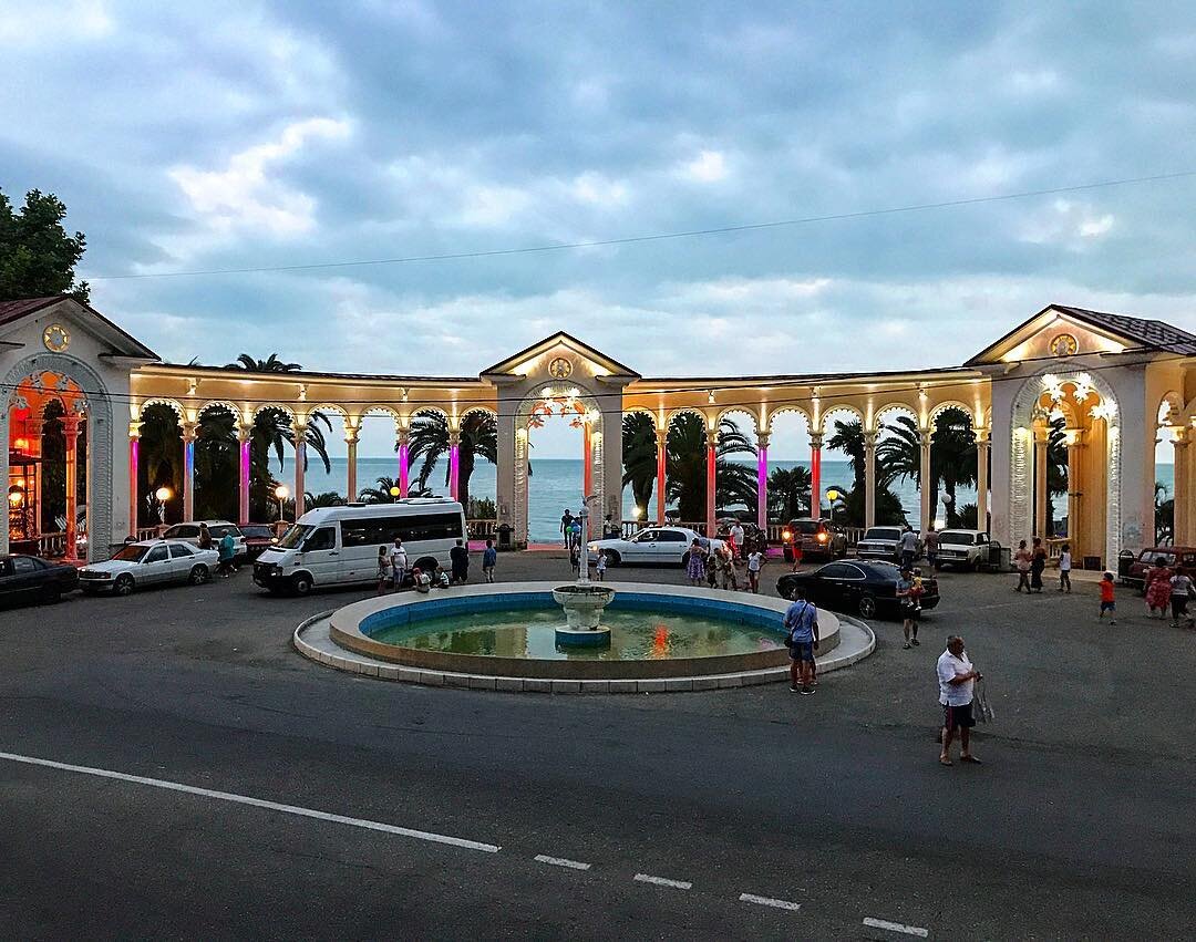 Колоннада. Гагра. Абхазия.