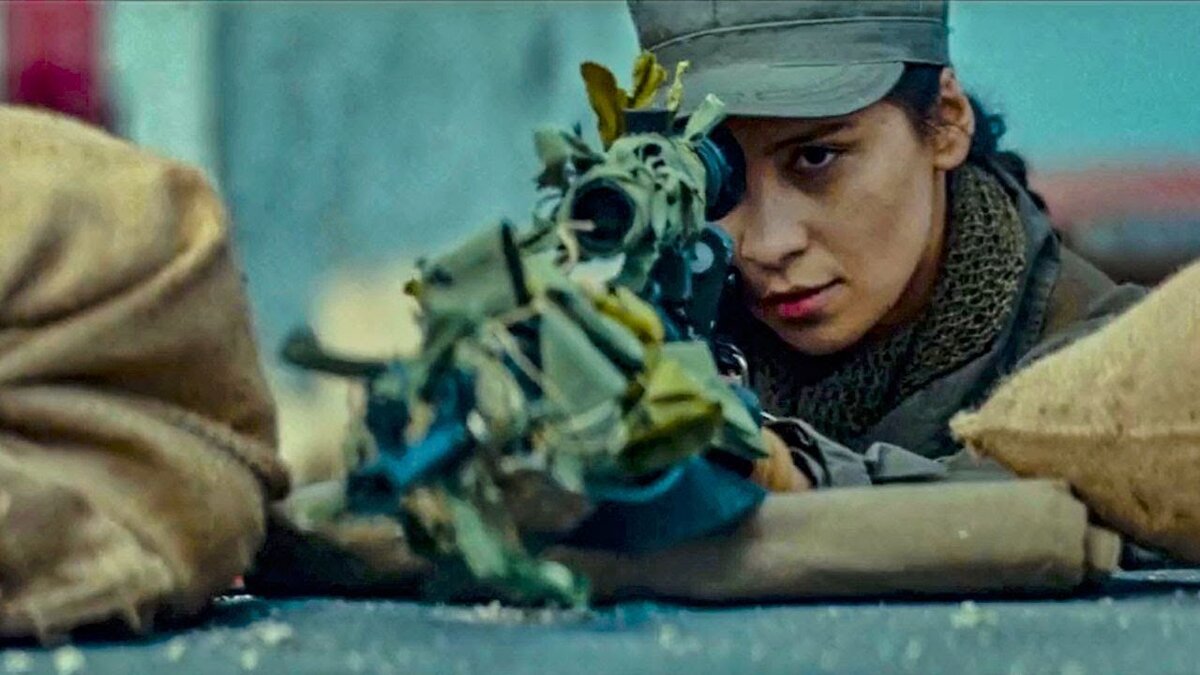 кадра из фильма "Балканский рубеж"