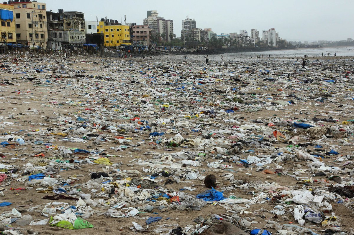 Основные экологические проблемы индии. Версова Мумбаи. Versova Beach Мумбаи. Пляж в Мумбаи Индия. Матанса-Риачуэло, Аргентина.