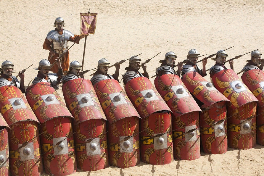 Почему римляне победили. Армия древнего Рима легионеры. Армия римской империи Легион. Легионеры в древнем Риме. Древнеримская армия Легион.