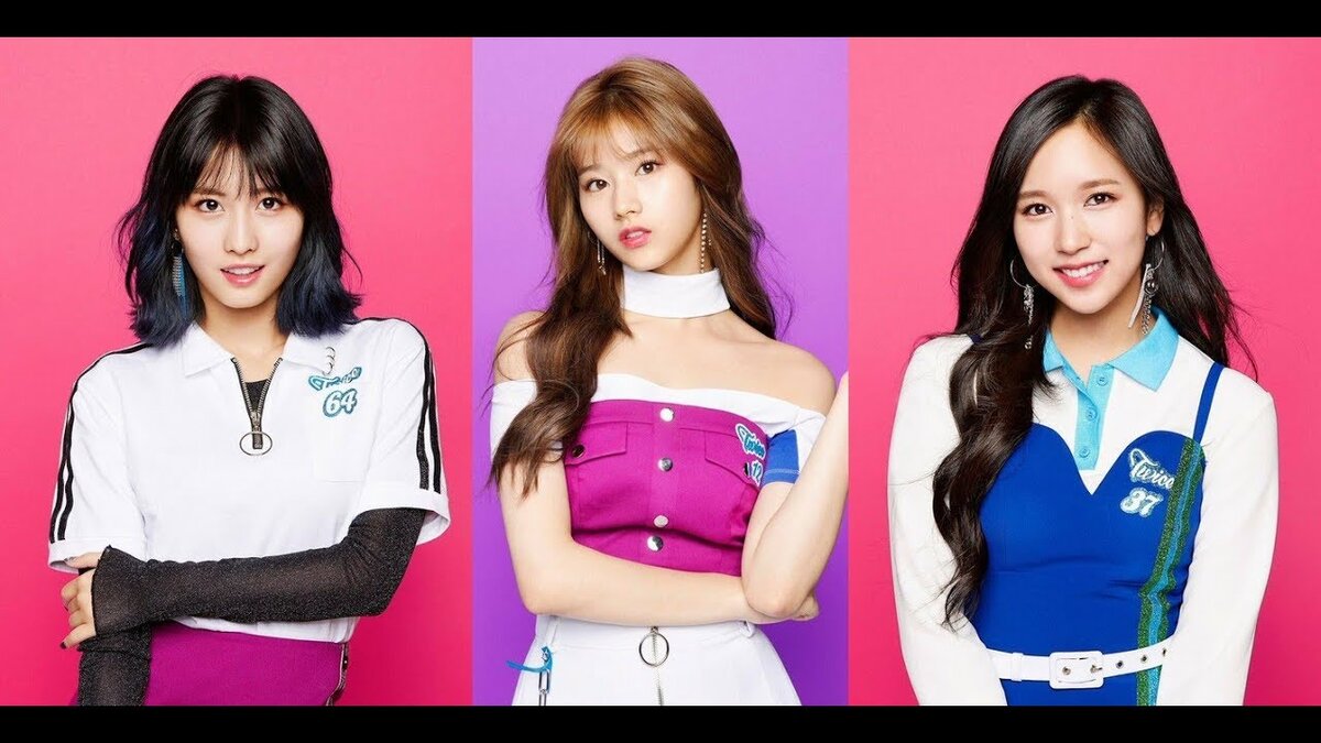 Japan-line Twice Momo, Sana, Mina