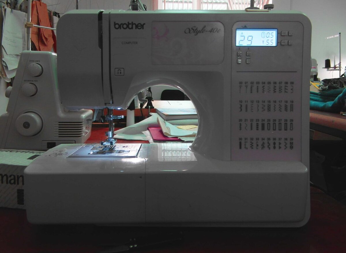 Вариант подороже, так же подходит для небольшого ателье