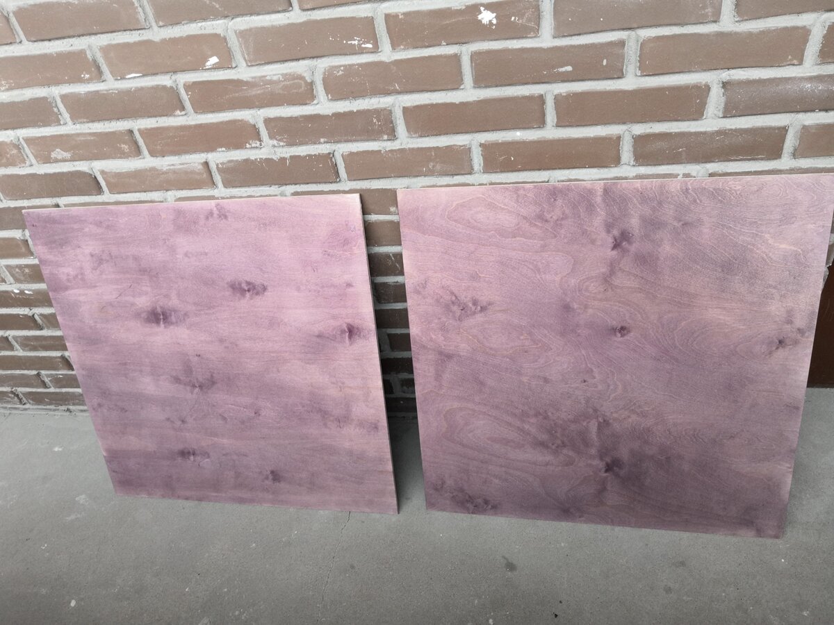 Фанера, тонированная морилкой