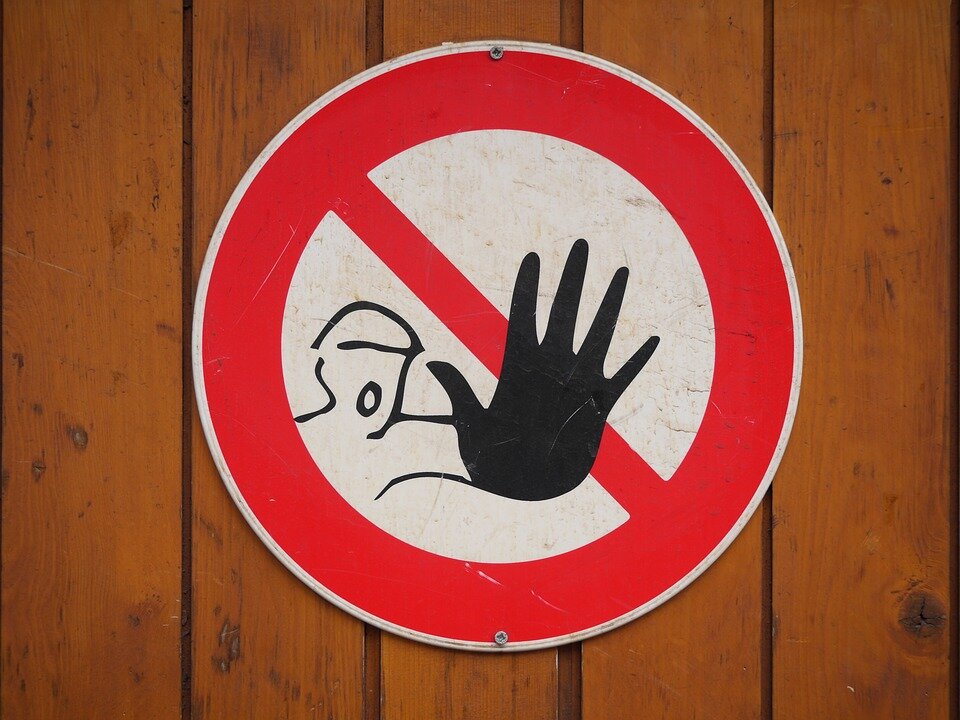 https://pixabay.com/photos/sign-stop-warning-stop-sign-symbol-1732791/