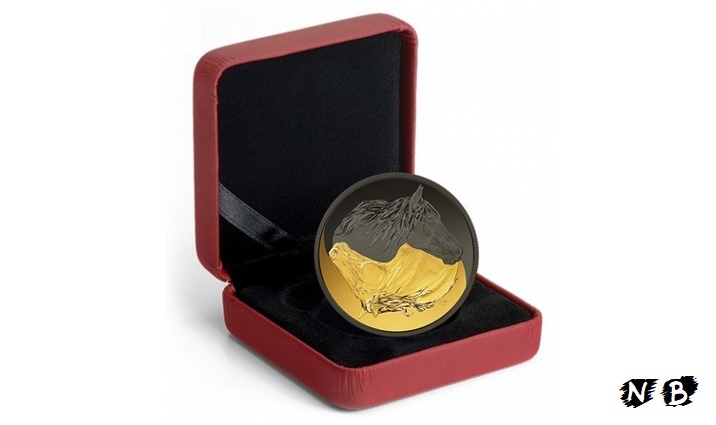 монета в футляре