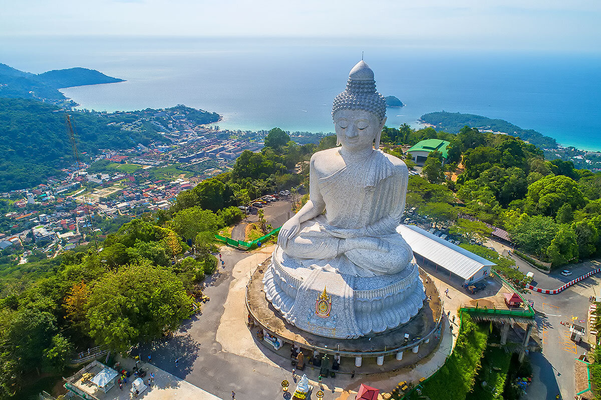 Звук на горе big Buddha в Тайланде