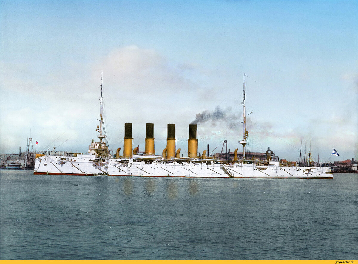 Раскрашенная фотография крейсера "Варяг" в Филадельфии.