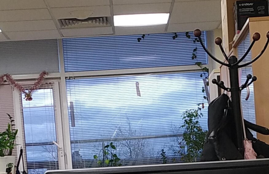 На фото не видно, жалко.