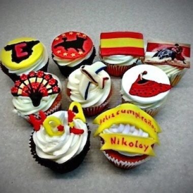 Капкейки «Tiffany»Капкейки «Розовая роскошь»Капкейки «Моё сердце пренадлежит тебе»Капкейки «HOLA!»