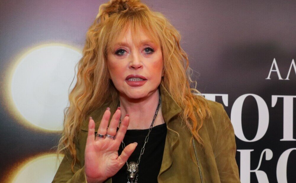 Знаменитости, звезды, шоу - бизнес. Изображение взято с сервиса Яндекс.Картинки 