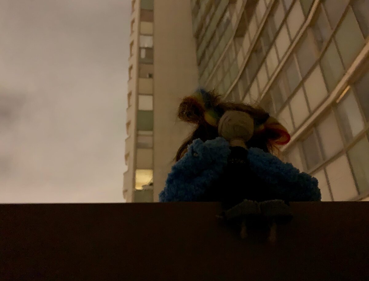 Жизнь итак дрянная штука.