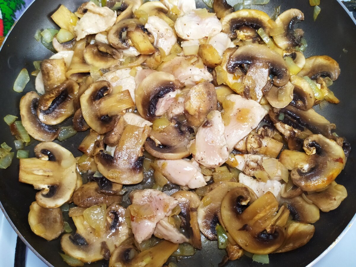 Фото автора канала Дзен "Моя домашняя кухня" (zen.yandex.ru/yadomohozyaika)