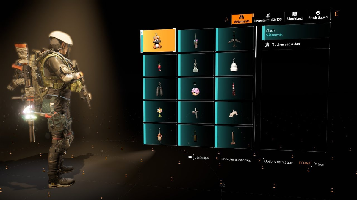 Брелки на рюкзак, которые можно найти в мире игры