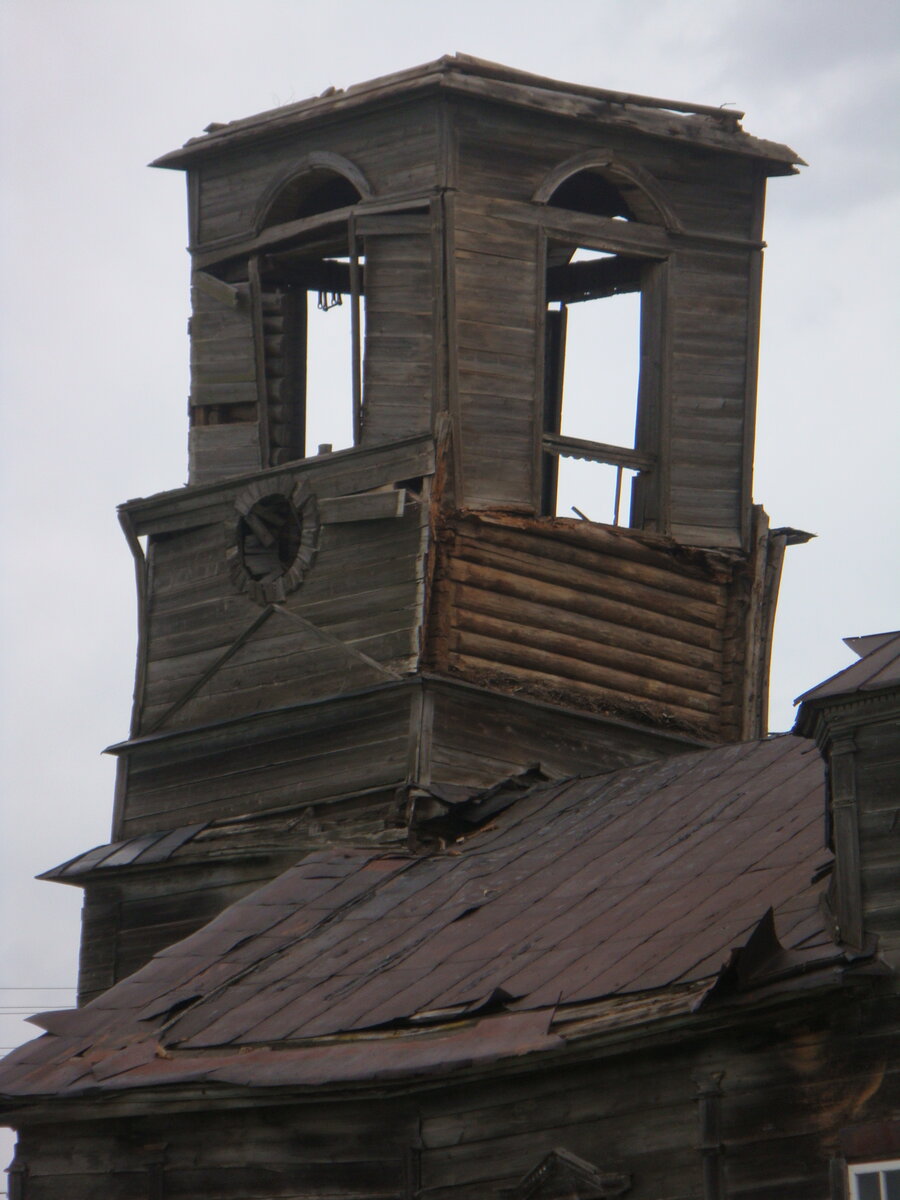 Церковь имени Святого Николая Чудотворца в селе Чиганары. 2010г.