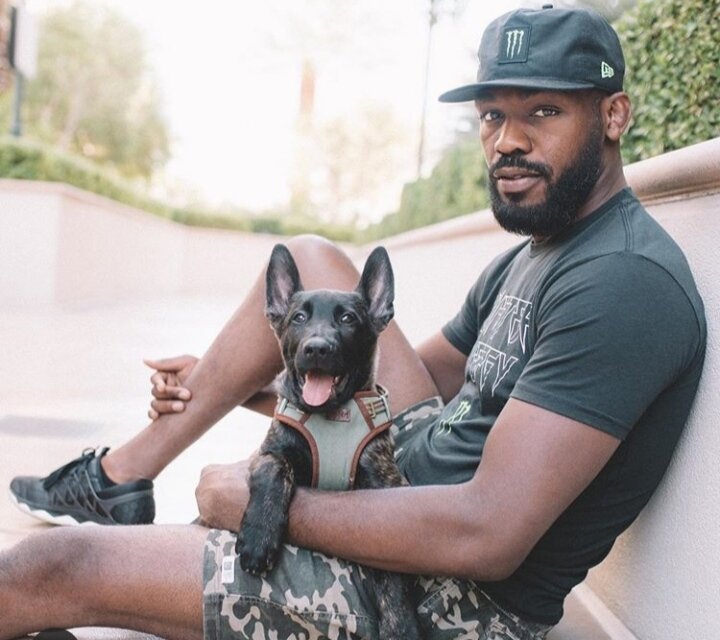 С близким другом))