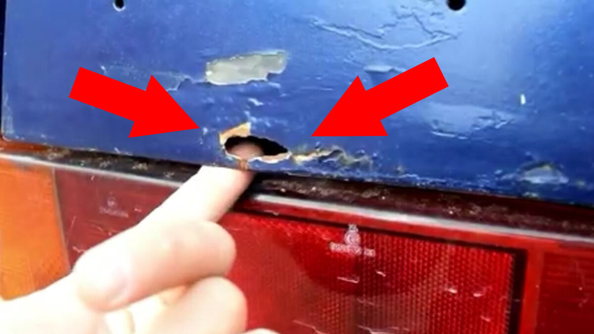 Как нам всем известно любой рыжик превращается в дырку (технологическое отверстие по-научному), есть проблема, давайте решим её здесь и сейчас.