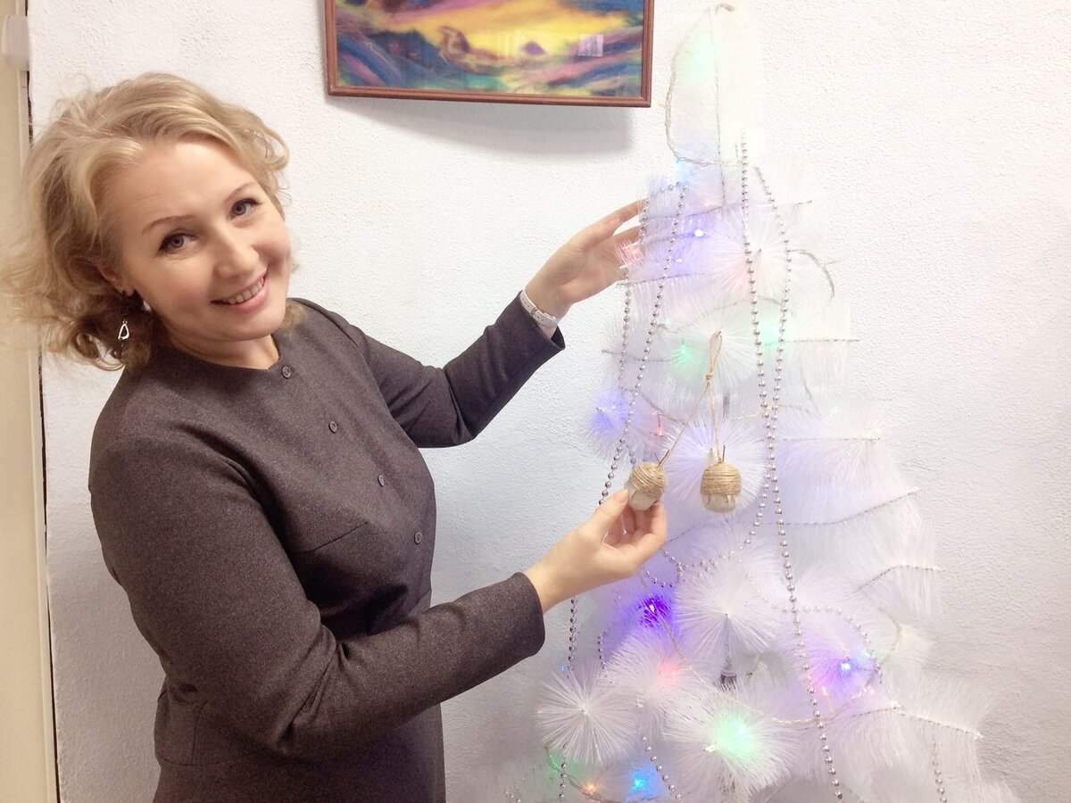 Надежда Холоимова