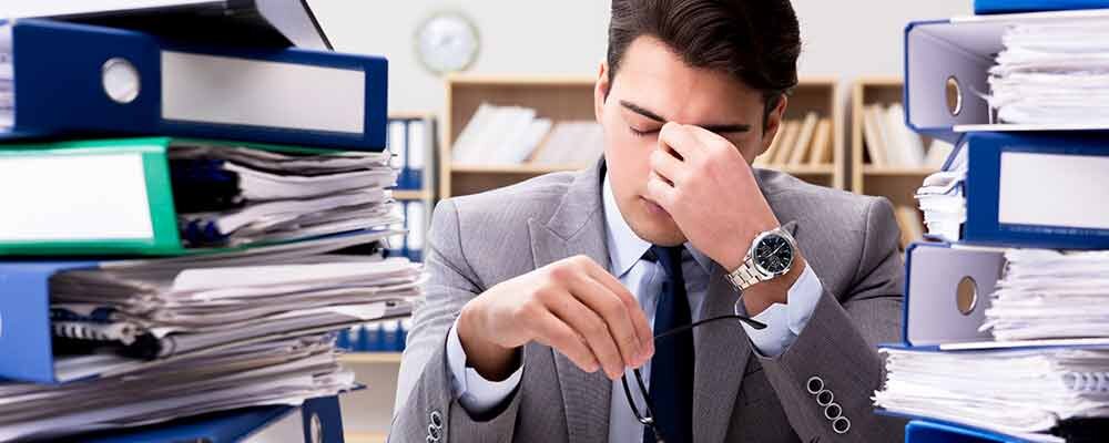 А что же утвердить? Что делать с Отчетом по СОУТ после его получения? Какие обязанности работодателя или как работать с Отчетом