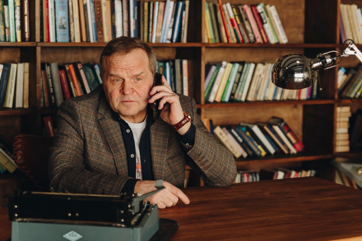 Открывая бизнес и вкладывая в него деньги, именно ты должен контролировать, управлять и руководить им. Так и во всем!