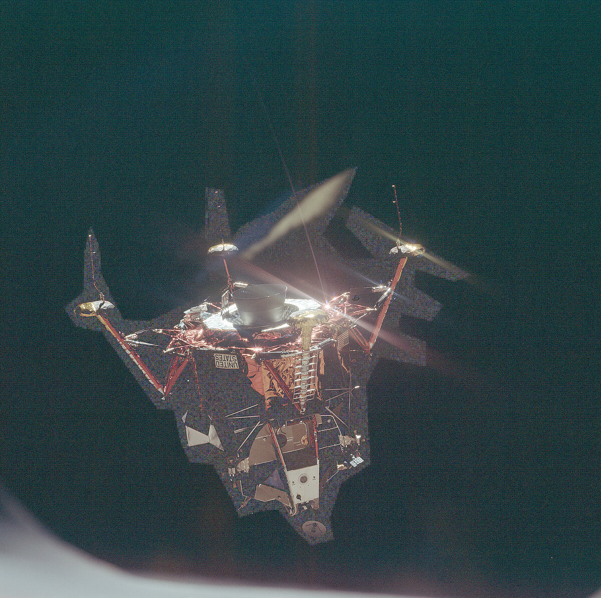 Снимок AS11-44-4576 целиком