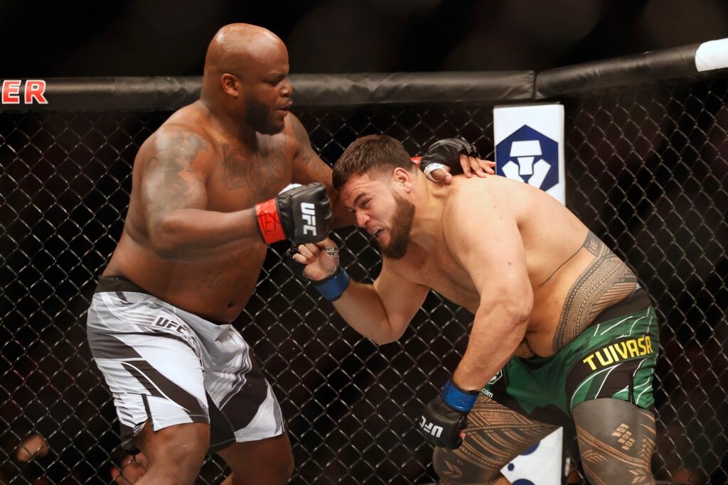 Derrick Lewis balls was hot