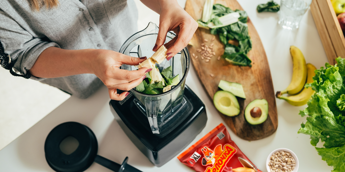 Блендер и семечки Белочка