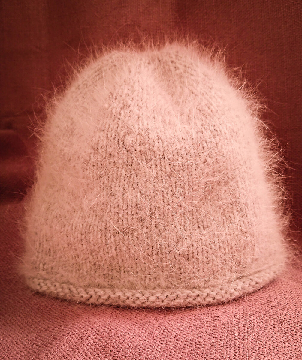 шапка полой резинкой по кругу. резинка спицами для шапки по кругу. шапка полой резинкой спицами по кругу видео. шапка английской резинкой. шапка с полой резинкой спицами.