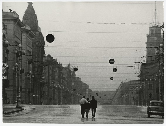 Всеволод Тарасевич. Без названия. Из серии «Невский проспект». Ленинград, 1965. 
