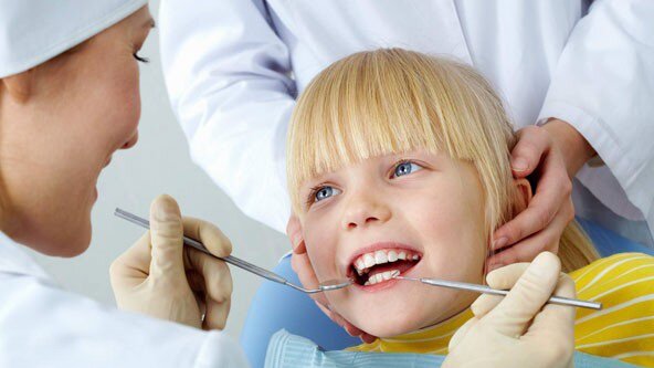 Как правильно выбрать детского стоматолога