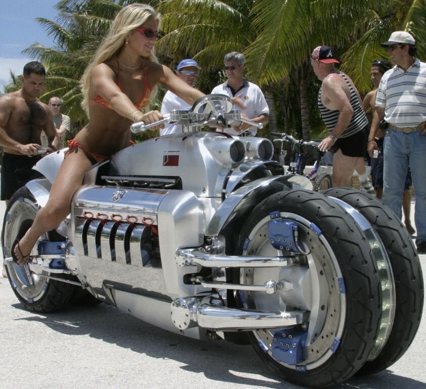 Dodge Tomahawk, увидевший свет в 2003 году, до сих пор опережает свое время.