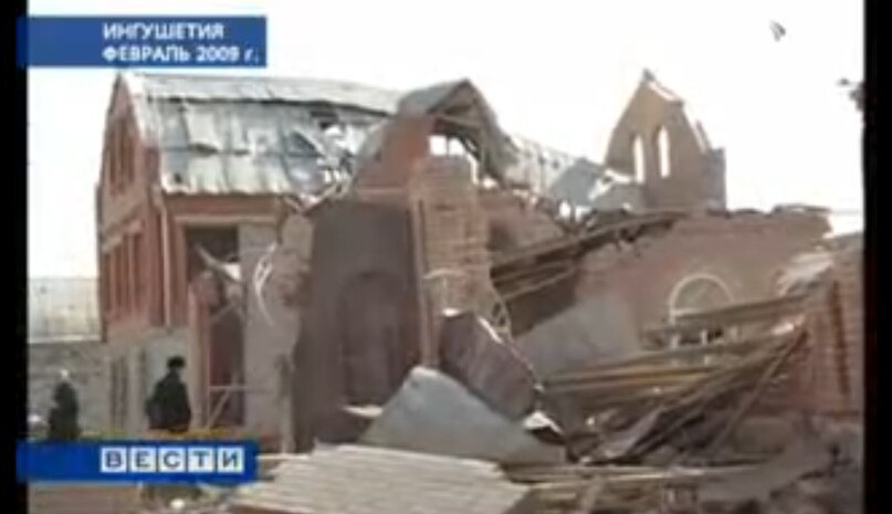 Дом, который штурмовал Белгородский ОМОН 12.02.2009. Фото: стоп-кадр программы «Вести»