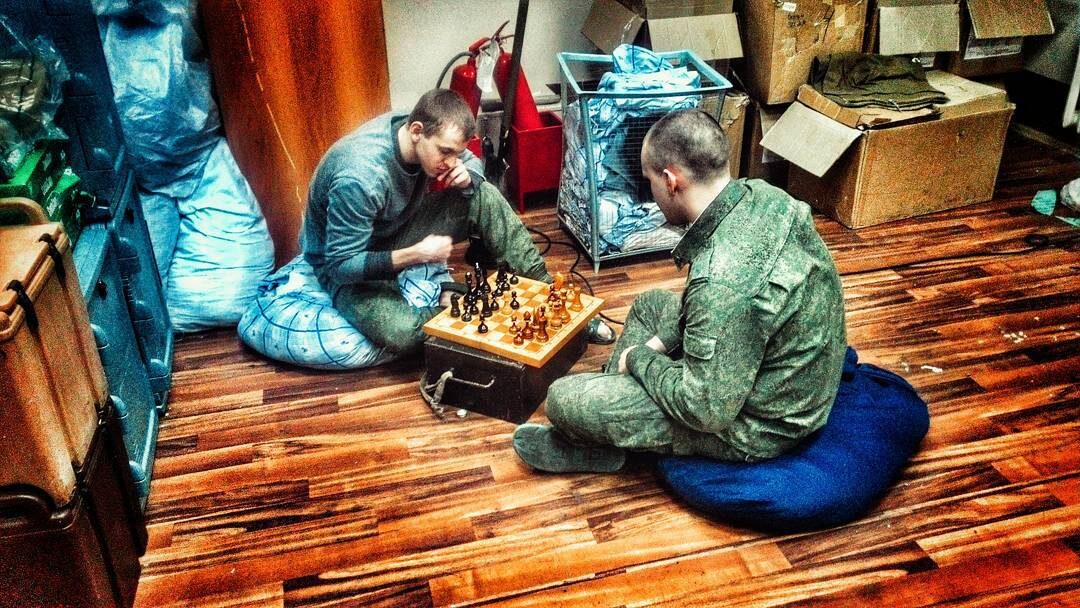 "Дух" против "деда".