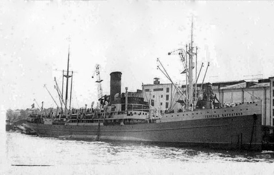 Пароход "Генерал Багратион"