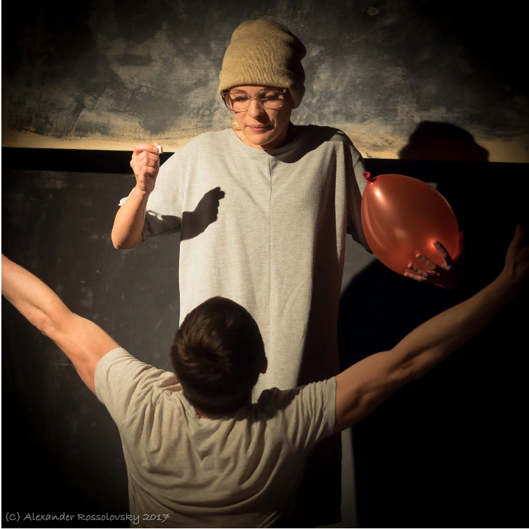 Фрагмент спектакля "МОй Марат", на первом действии которого я присутствовала. Фотография с сайта театра "Событие"